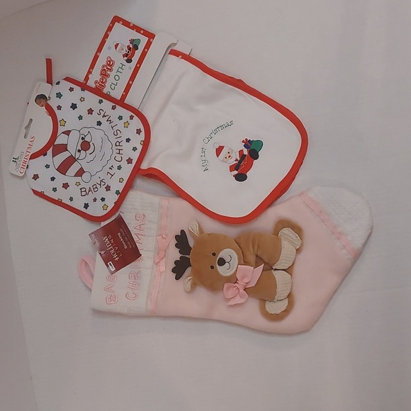 BABY'S FIRST CHRISTMAS STOCKING BIB BURP CLOTH 3 Peice Set - Picture 3 of 3